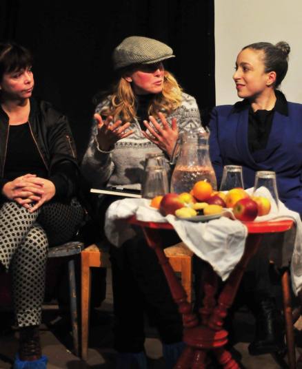 Carina Nilsson, Anna Emmelin, Ronnit Hasson at Långsjö teater